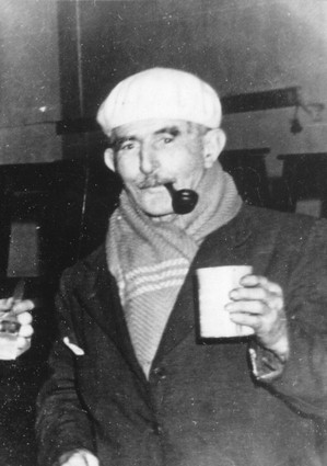 Archivo: Gorra Blanca.jpg